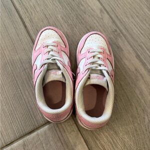 Nike Kids Sneakers in Pink and White